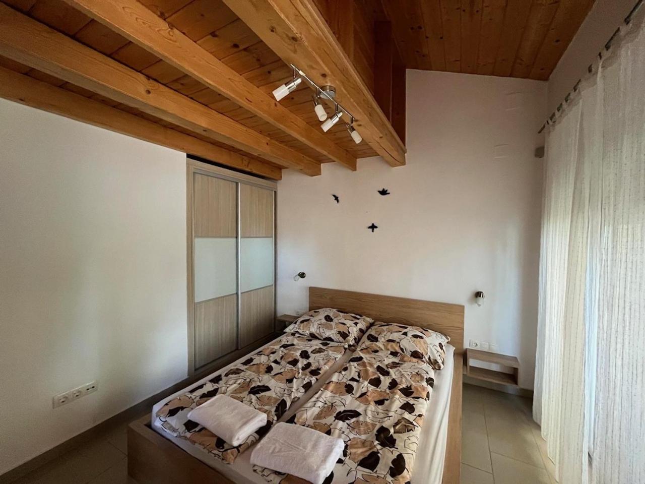 City Apartman Haz Balatonlelle Exterior foto