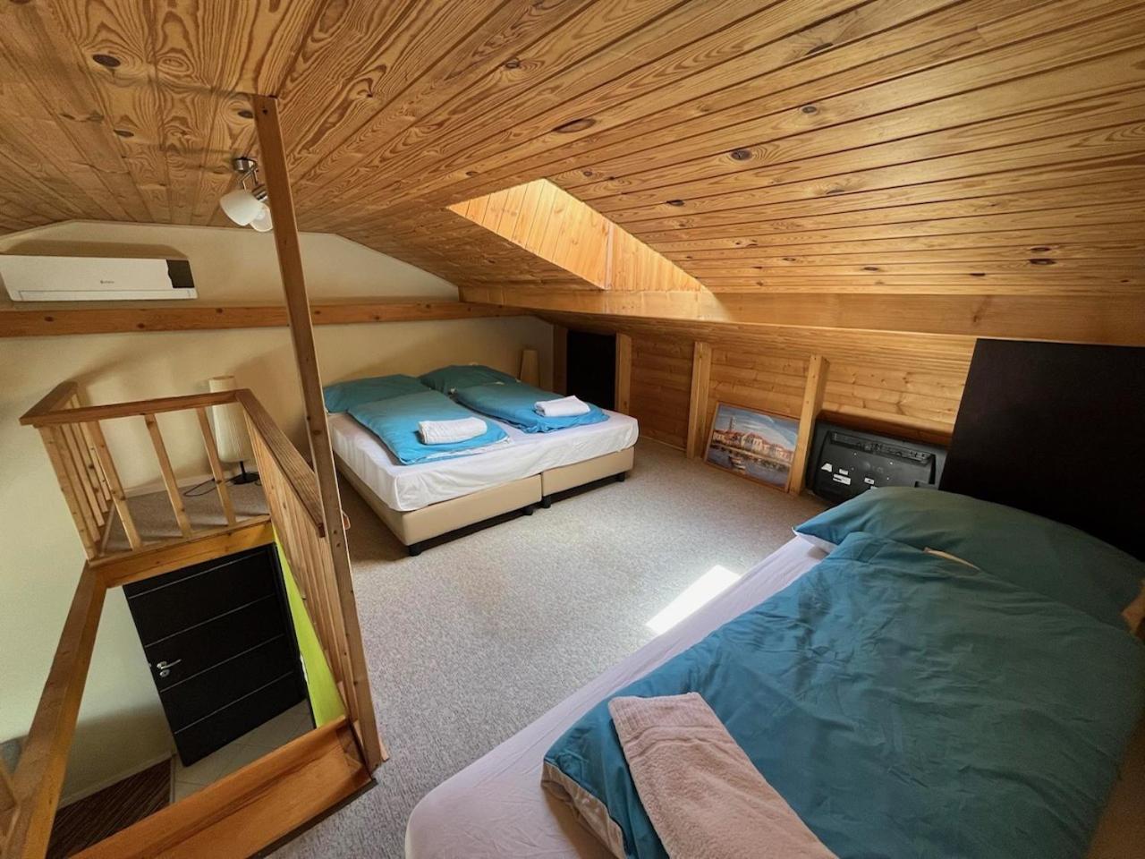 City Apartman Haz Balatonlelle Exterior foto