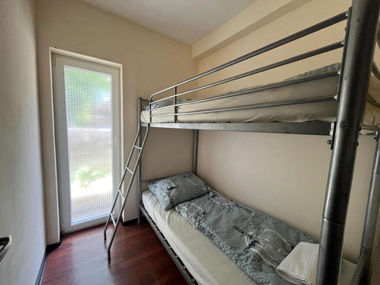 City Apartman Haz Balatonlelle Exterior foto