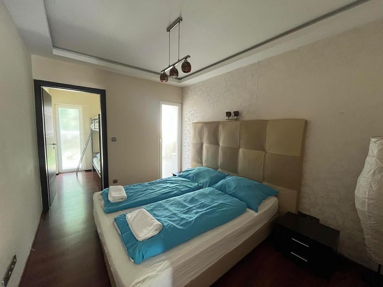 City Apartman Haz Balatonlelle Exterior foto